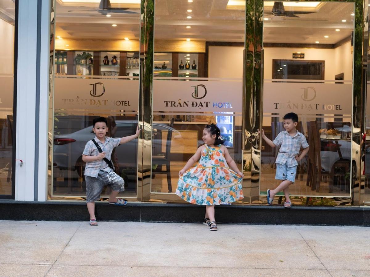 Tran Dat Hotel Ha Long Eksteriør bilde